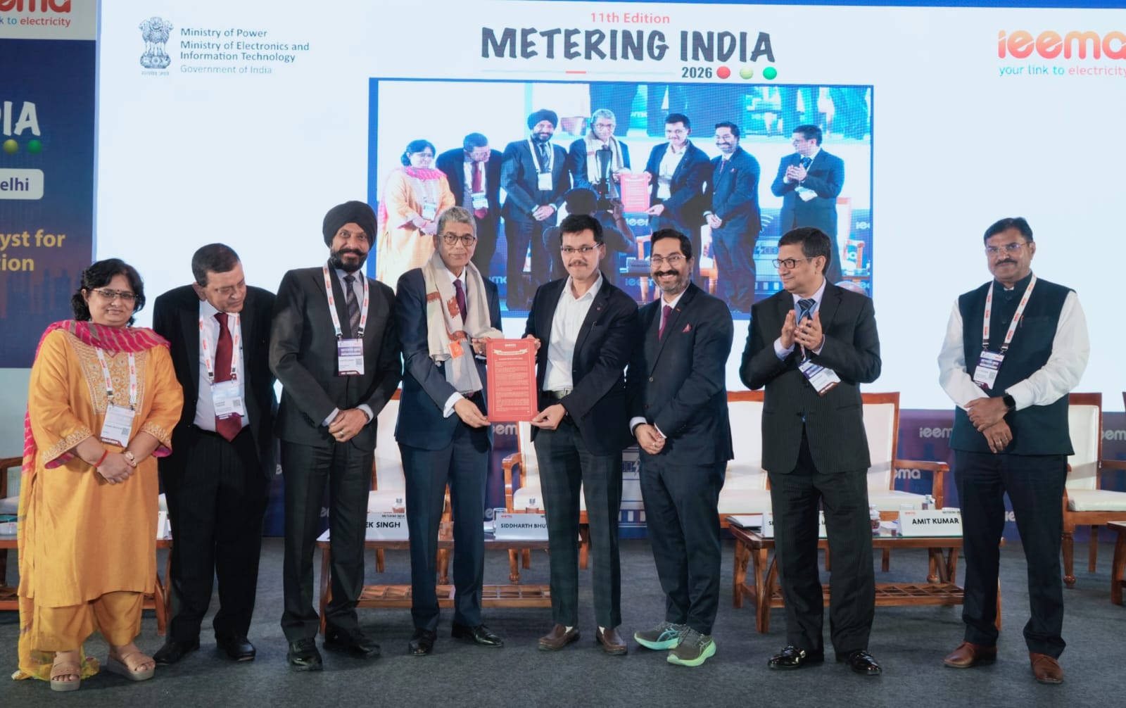 भगवत बाबेल को मीटरिंग के लिए लाइफटाइम अचीवमेंट अवॉर्ड से किया सम्मानित